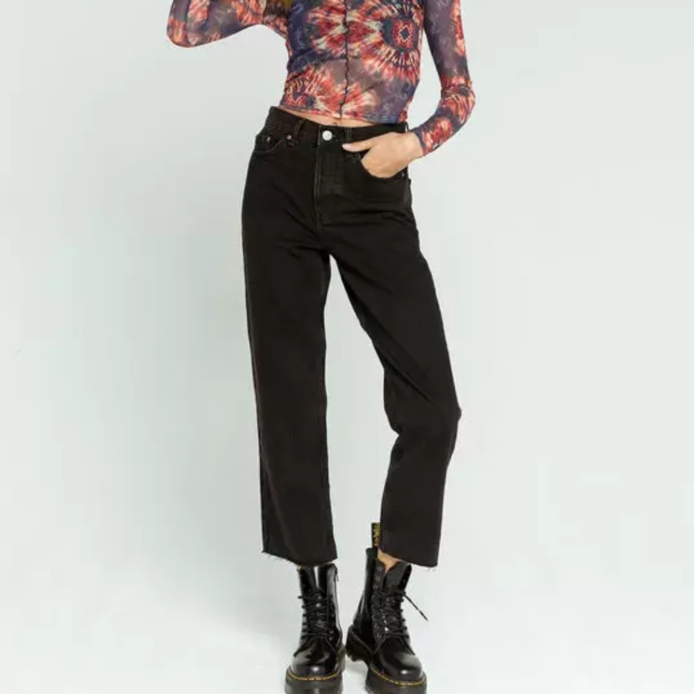 BDG Black High-Waisted Jeans - Picture 2 of 8